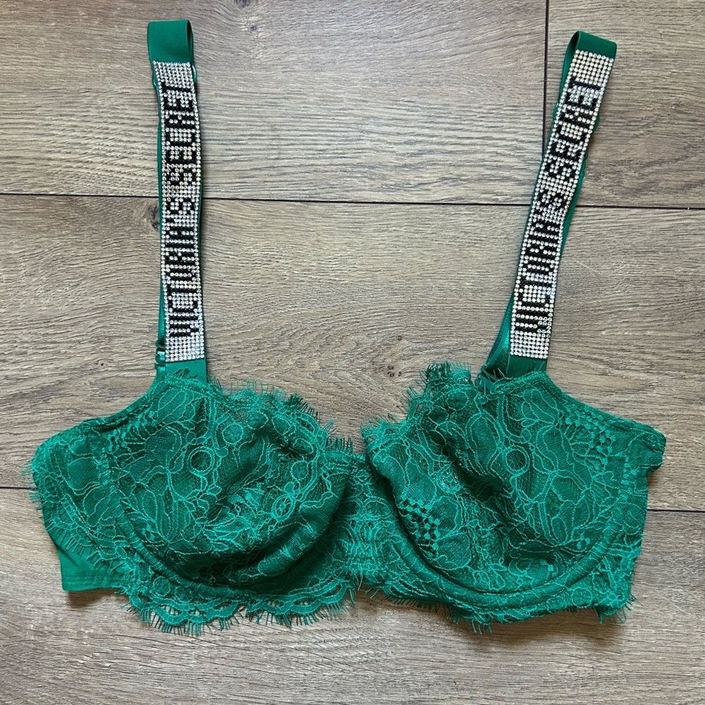 Victoria's Secret NWT Emerald Green Lace Underwire Bra with Crystal Logo Straps